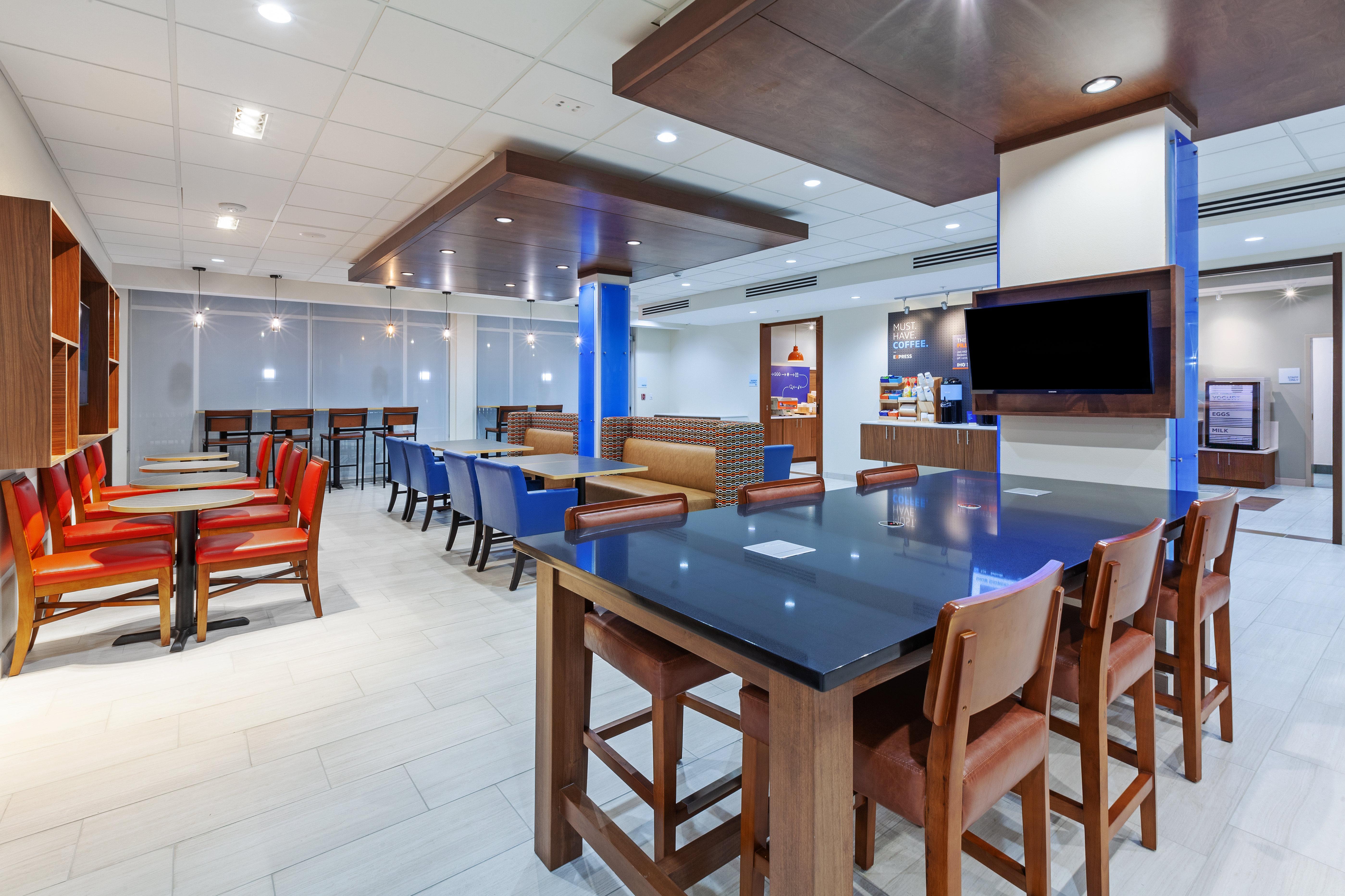 Express & - Tulsa Northeast - By Ihg